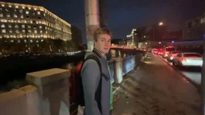 Вечерняя прогулка по набережной Москвы-реки: вдохновение и мысли.