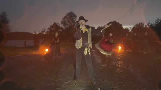 ЦЫГАНСКИЕ ПЕСНИ И ТАНЦЫ "ОТ ЗАРИ ДО ЗАРИ". АРТИСТЫ НА ПРАЗДНИК. Е. Берлин и танцевальный коллектив