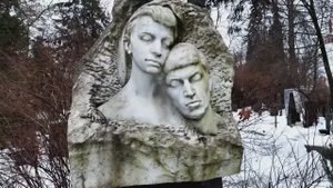 Необычные памятники на Новодевичьем кладбище / Могилы знаменитостей