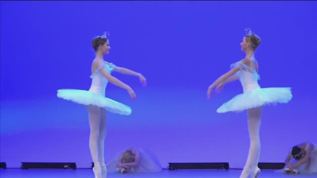 Вальс снежинок из балета "Щелкунчик" смотреть онлайн