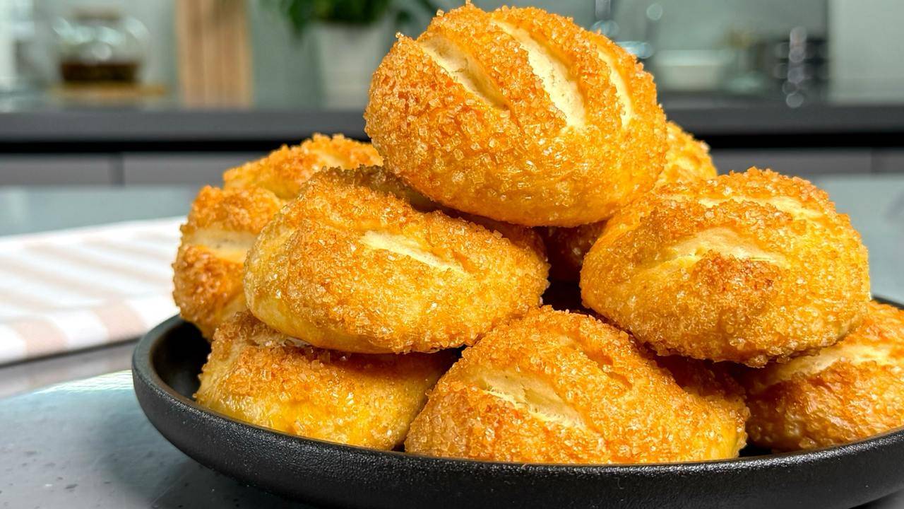 Вкусное и быстрое ПЕЧЕНЬЕ ! Рецепт простой , хоть каждый день готовь! Печенье на кефире!