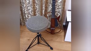 Сидушка на круглый табурет.