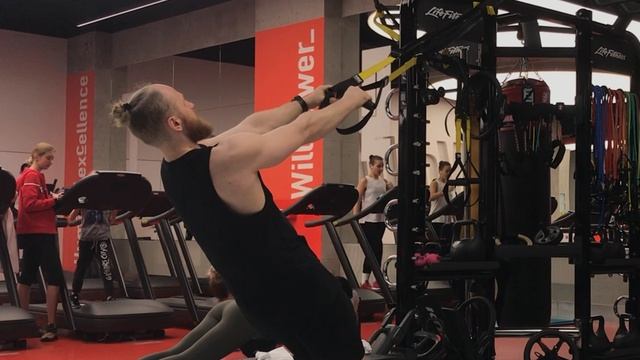 TRX Middle row