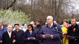 Аллея Космонавтов в Симферополе. Митинг в День Космонавтики 12 апреля 2022 года.