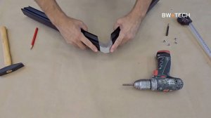 Сборка угла скрытого короба с помощью сухаря