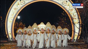 В Ухте установили световые арки на "Яблоневой аллее"