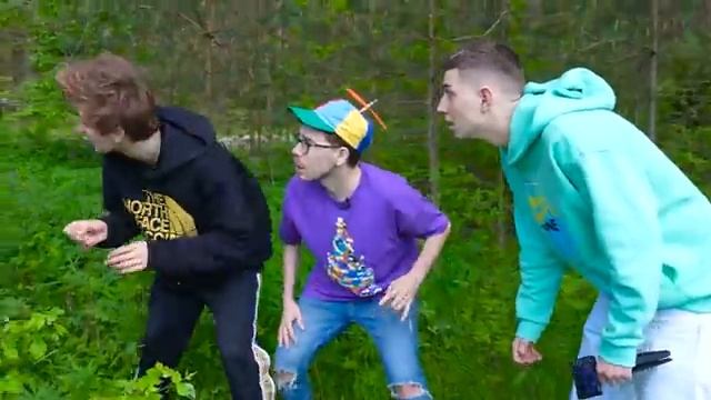 ЗЛОЙ МОРОЖЕНЩИК в Реальной Жизни [get-save.com].mp4 смотреть онлайн