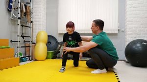 Упражнение для коррекции и профилактики сколиоза и других нарушений осанки.