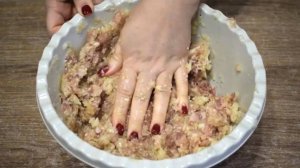 Перемешайте фарш с . Век живи-век учись! Долго искала и наконец-то нашла правильные рецепты, делюсь