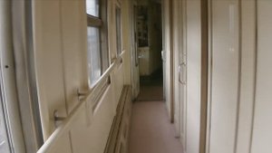 Поезд дальнего следования. Родина Мать, через грязные стекла вагона. Вернулись из отпуска домой.