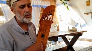 Ой, Голымба ты, голымбушка моя,
У Голымбы ни кола и не двора,
У Голымбы только горенка одна,
У Голым