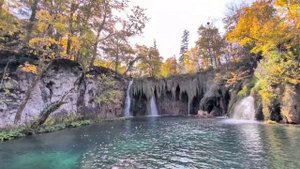 860.Плитвицкие водопады в октябре.