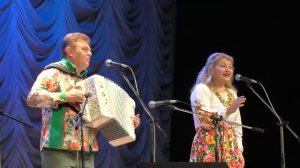 У деревенского колодца - Светлана Калачёва и Александр Ганичев.mp4