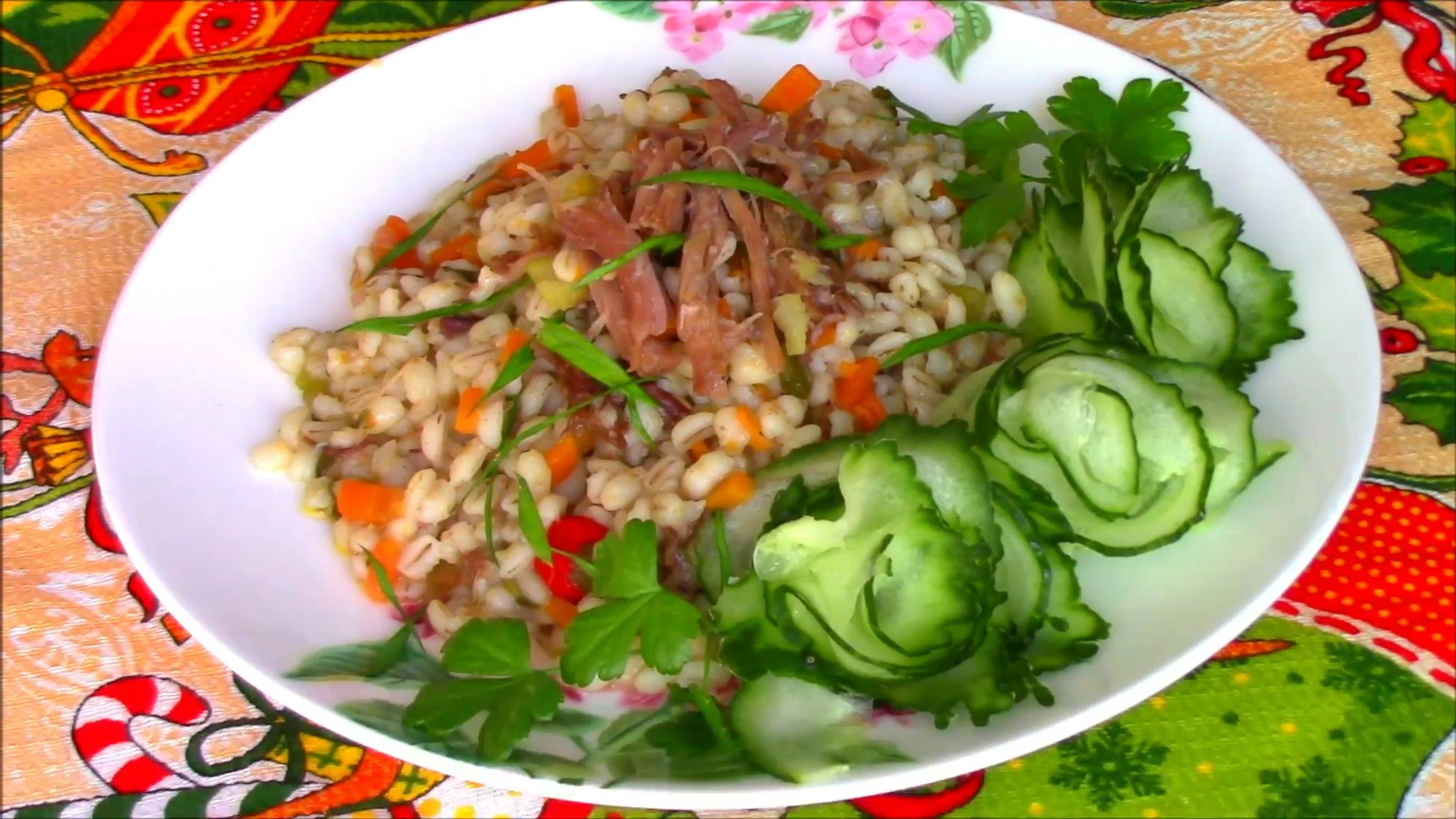 Как приготовить перловку с тушенкой.