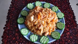 Капуста с тушёнкой.  Вкусно и просто.