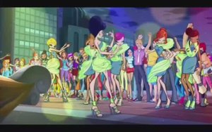 танцы , и  сводит музыка с ума