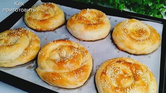 Слоёные лепешки с луком в духовке смотреть онлайн