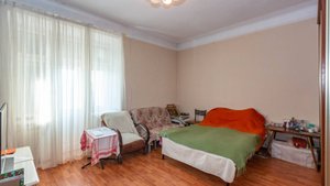 улица Гусарова, 13