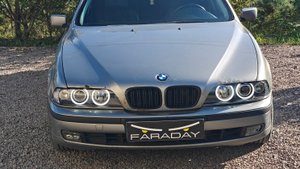 BMW 5 e39 рестайлинг. Установка светодиодных модулей. Аккуратный разбор фар.