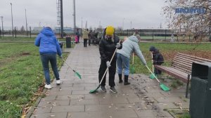 Сквер «Мирный» и десятки других территорий стали чище после общегородского субботника
