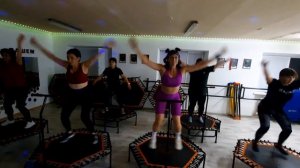 Фитнес на батутах