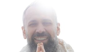 Сидхи, принятие, очищение эго в тишине. Мастер Пранава