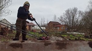 таль тащит валун