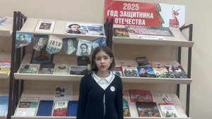 Ученицы 6 "в" класса читают стихотворение  А. С. Пушкина "Осень".