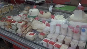 Ярмарка товаров. Торговля на площади у пекарни