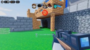Играю в давно заброшеные игры. От- Roblox game.