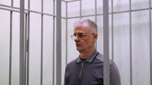 РАЗИМА АБАСОВА СНОВА ЗАДЕРЖАЛИ. ТЕПЕРЬ С СУПРУГОЙ, БРАТОМ И ПАРТНЁРОМ