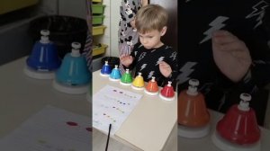 Урок музыки для детей. Играем на металлофоне и диатонических колокольчиках