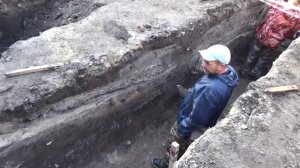 Тандыр в траншее по пер. Достоевского
