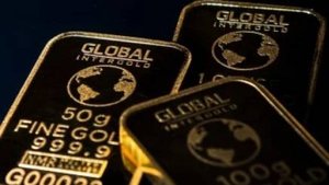 Пора переводить медицинские учреждения в разряд гуманитарных, учредить новую должность — духовник...