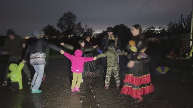 ЦЫГАНСКИЕ ПЕСНИ И ТАНЦЫ "РАЗГОВОР СО СЧАСТЬЕМ". АРТИСТЫ НА ПРАЗДНИК. Е. Берлин и коллектив Экспромт