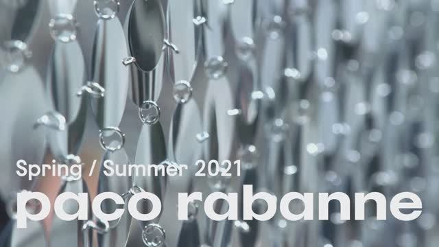 Показ женской коллекции Paco Rabanne весна-лето 2021