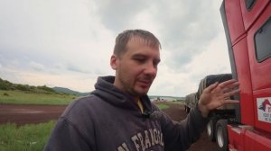 Жизнь дальнобойщика в США Пчёлы, техника и протесты 2025  Влог из Антонито