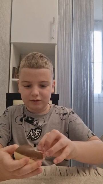 Открываю киндер Капибарчик попался редкий!!!