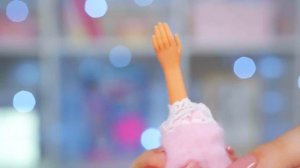 Что с ее глазами Проверяю спящий механизм Bedtime Barbie 1993 обзор и распаковка Берсик