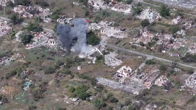 Чёткая работа расчёта буксируемой гаубицы  "Гиацинт-Б". Красноармейское направление.