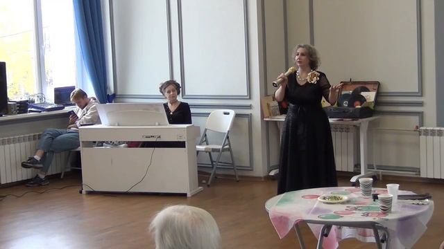 Гляжу в озёра синие | Людмила ЮРЬЕВА