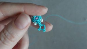 Браслет и серьги из бисера и шатонов 💥