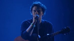 Бонд с кнопкой и хором концерт live