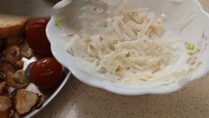 Ещё цветут цветы,готовлю из топинамбура