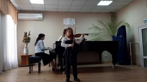 Н. Бакланова Романс
Аня Жук - скрипка
Е.Е. Жорняк - фортепиано