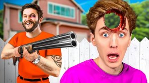 Сумасшедший СОСЕД Пытается Нас УБИТЬ ! А4