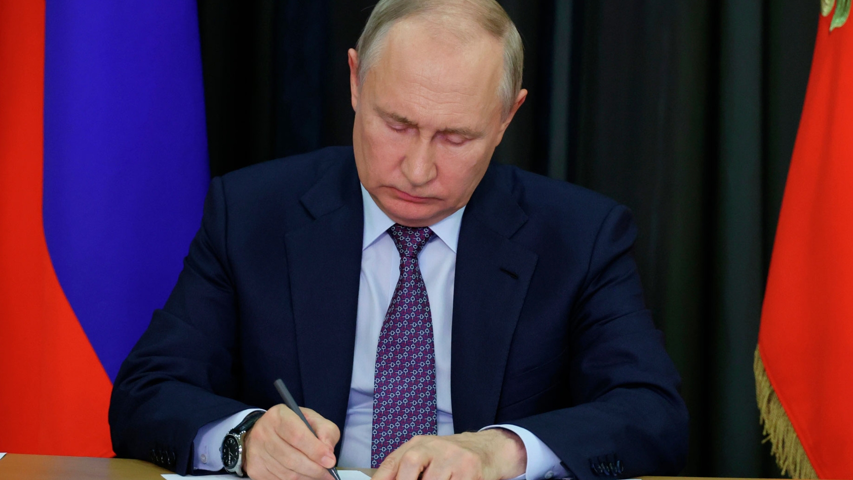 Всех нищих духом накормил. Про эти крылья уже молчу смотреть онлайн