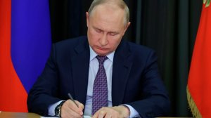 Всех нищих духом накормил. Про эти крылья уже молчу