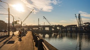 Два крана против стихии: как XCMG XGC130 строят мост в Петербурге!