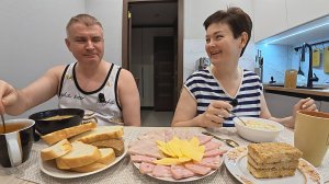 Мукбанг нашли друг друга на СТАРОСТИ ЛЕТ! ОДИНОЧЕСТВО у каждого СВОЁ! Семейный обед в России